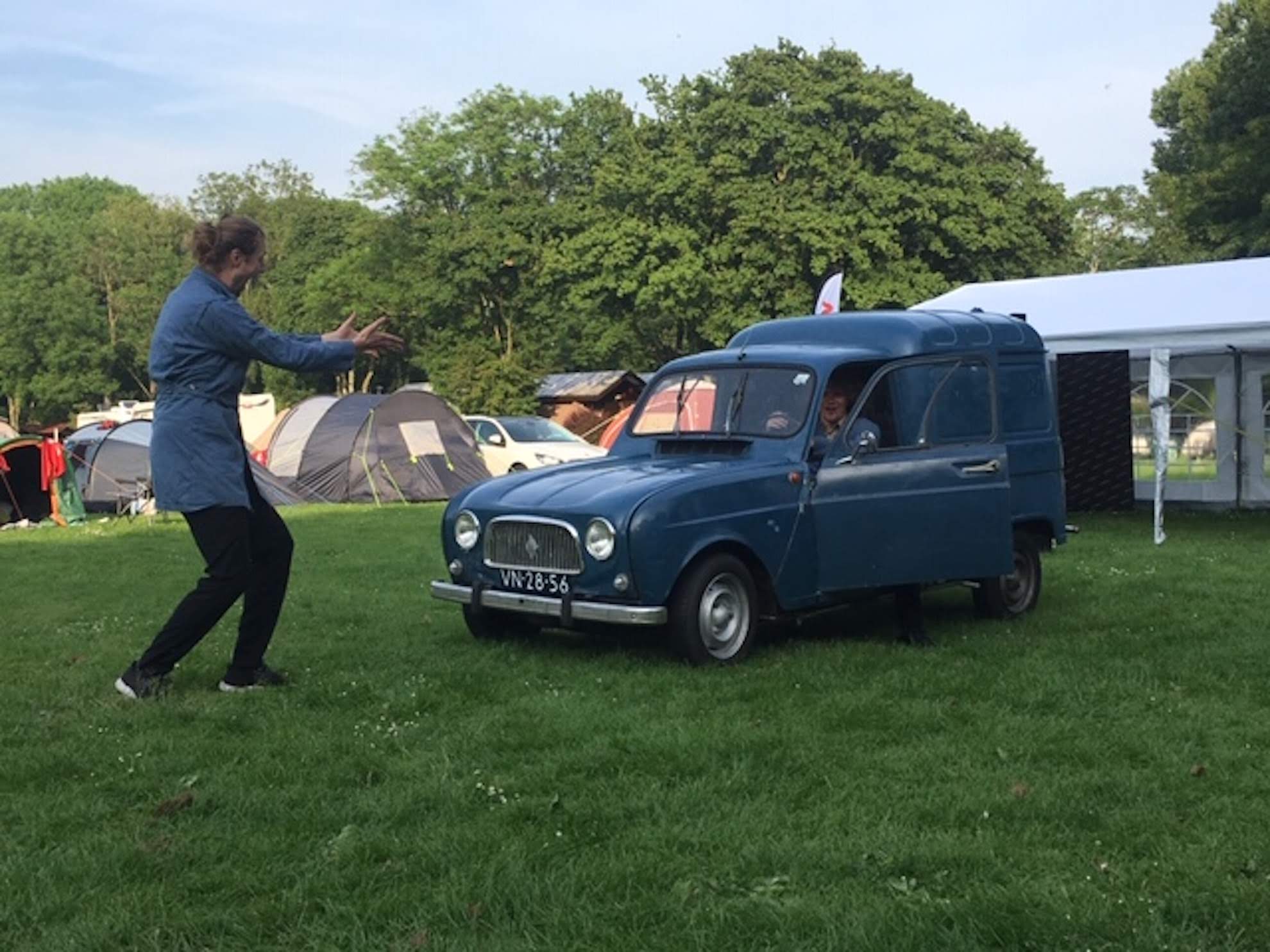 theater-voorstelling-renault-4